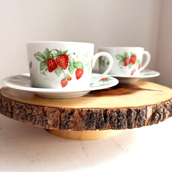 Vintage Christopher Stuart Berry Orchard Print Cup and Saucer X2 - Picture 1 of 12